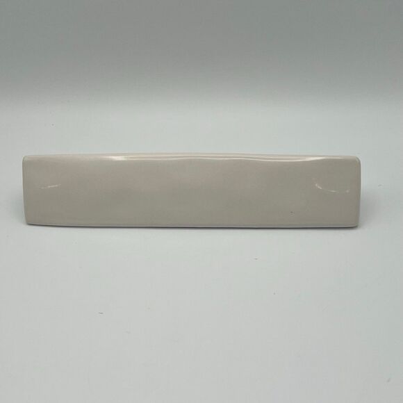 NWOT Rae Dunn BEST GIGI 8 in Ceramic Triangle Desk Sign - Picture 3 of 6